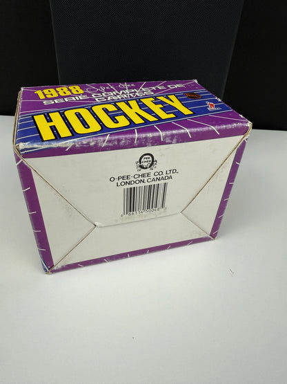 1988 O-Pee-Chee Hockey – Factory Complete Set en Boîte Originale