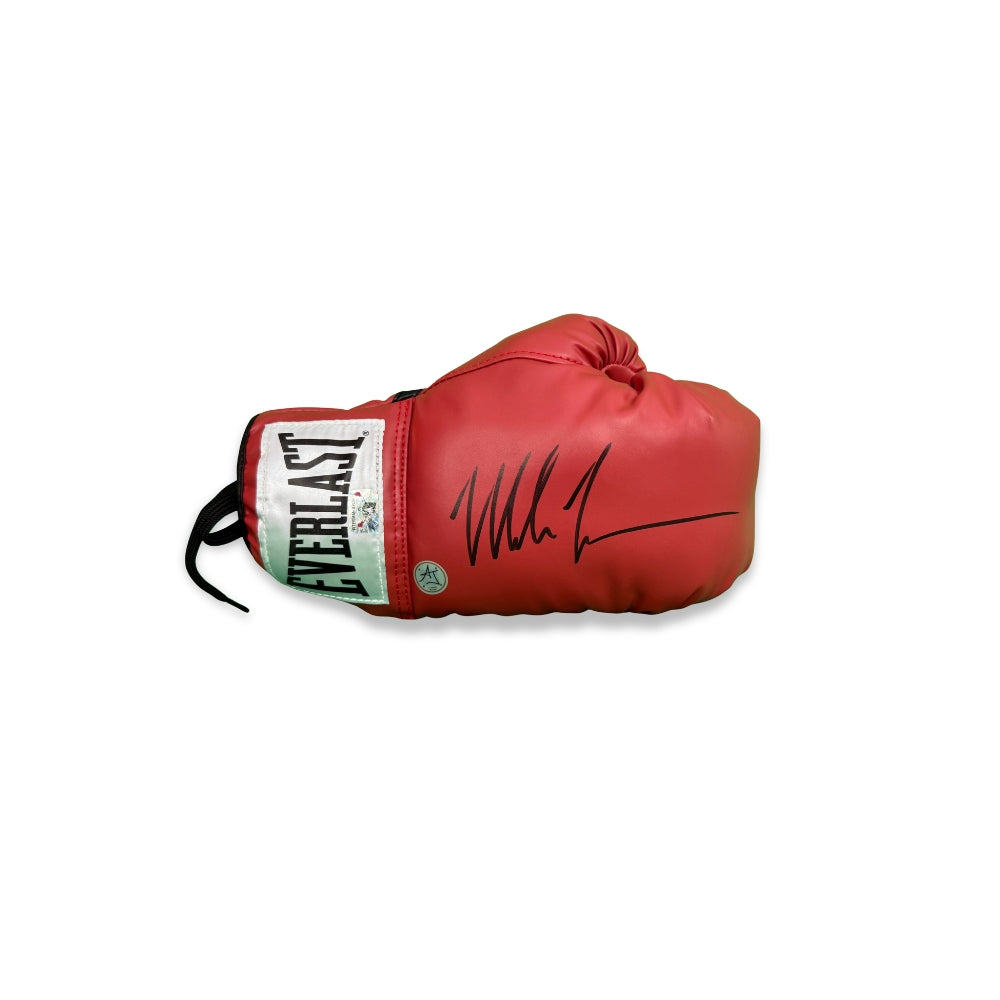Mike Tyson Gant Everlast rouge  autographié