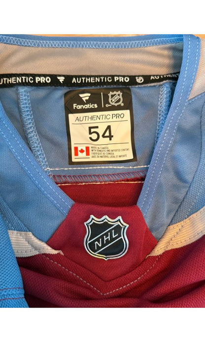 Joe Sakic – Chandail Réplique Colorado Avalanche Autographié – Beckett Authentifié